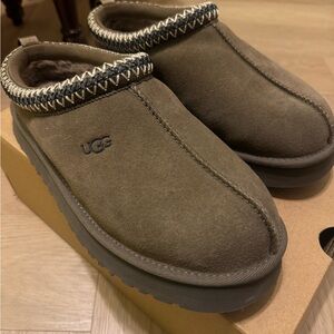 UGG’s Kids Tazz — Hickory